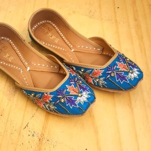 Turquoise Thread Embroidery Punjabi Jutti,Women Flats, Size:6.5